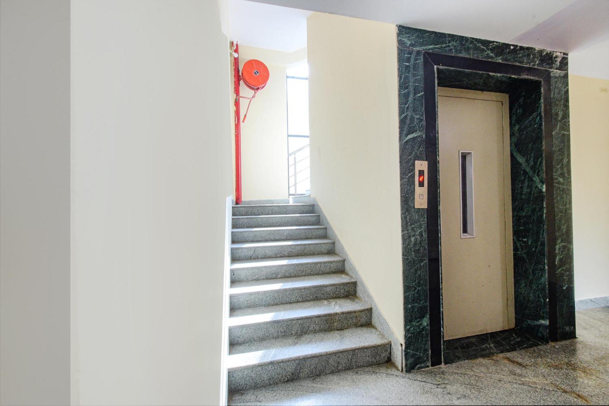 Fabhotel N Residency, Hitech City - 350M From Yashoda Hospital, Hitech City 海得拉巴 外观 照片